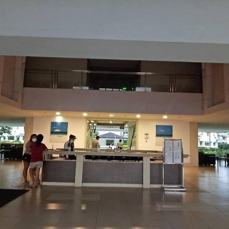 Field Residences Paranaque City Екстериор снимка