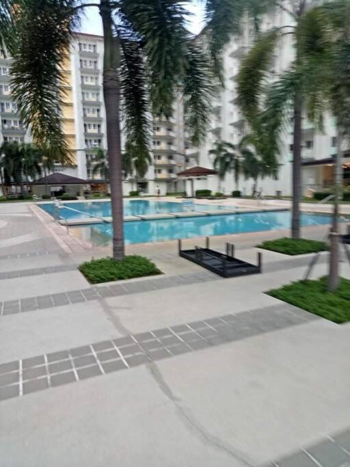 Field Residences Paranaque City Екстериор снимка