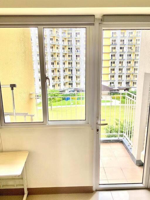 Field Residences Paranaque City Екстериор снимка